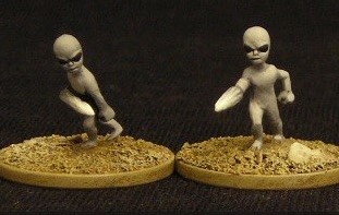 Grey aliens armed/sci-fi rebel 15mm metal miniature alien