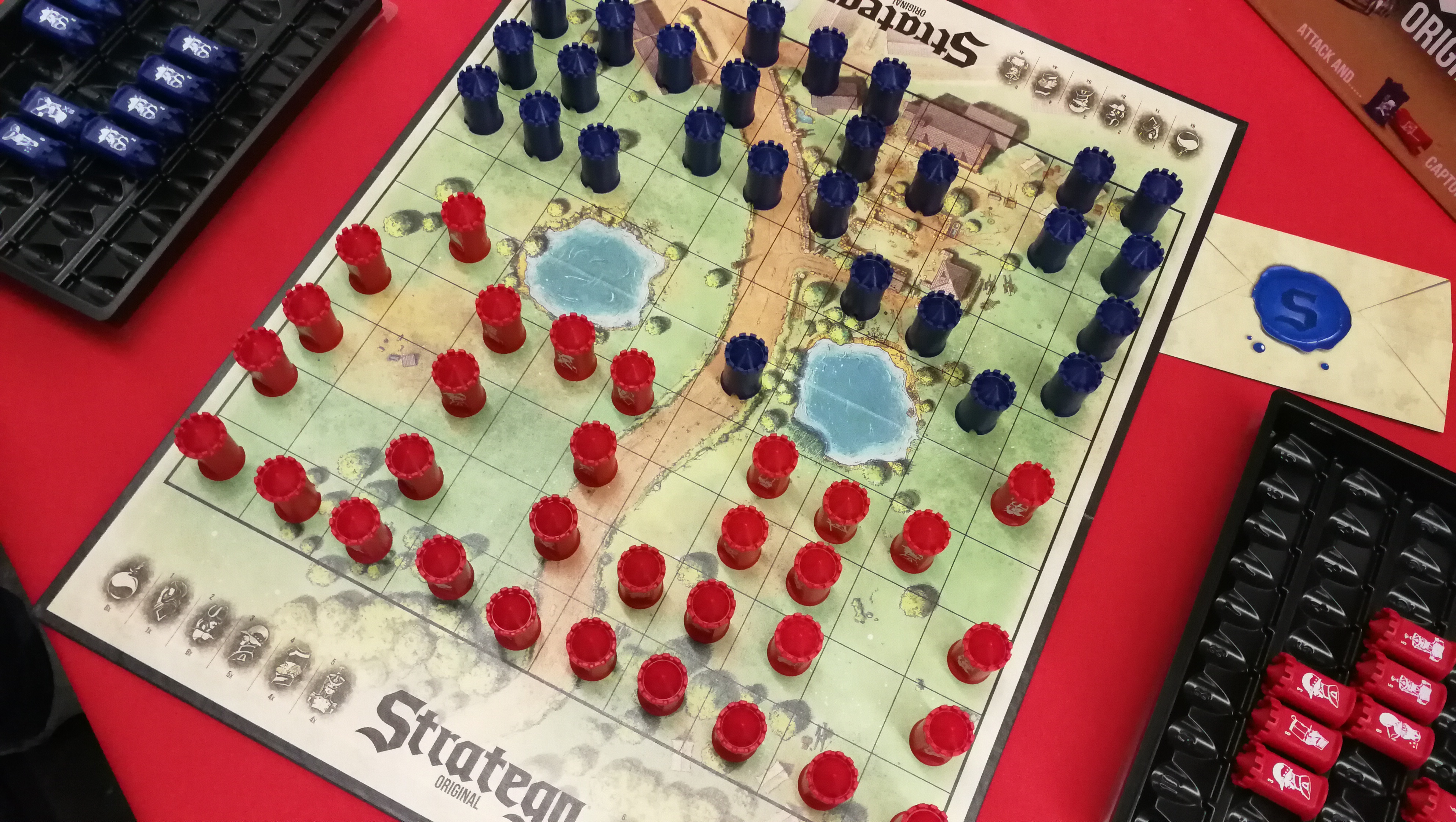 play stratego games